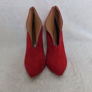 Red heels/booties